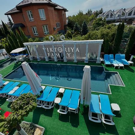 키예프 Viktoriya Family 2 Country Complex 게스트하우스 외부 사진